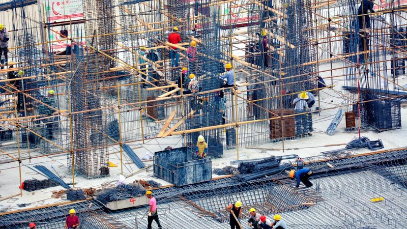 建筑模板施工：关键注意事项及误区解析